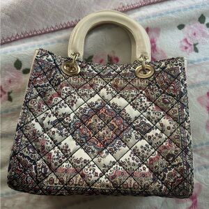 Elegant Multicolor Quilted Handbag